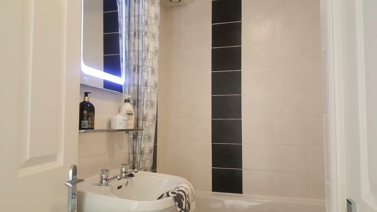 Queens Quarter Holiday Homes (Adults Only) Belfast Eksteriør bilde